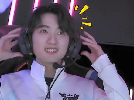 磨砺，荣耀！LoL官方公布S13世界赛宣传横幅，疑似今年世界赛主题